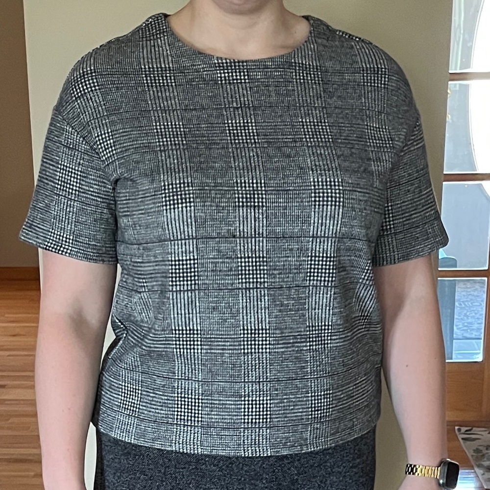 Gray Plaid Knit Top